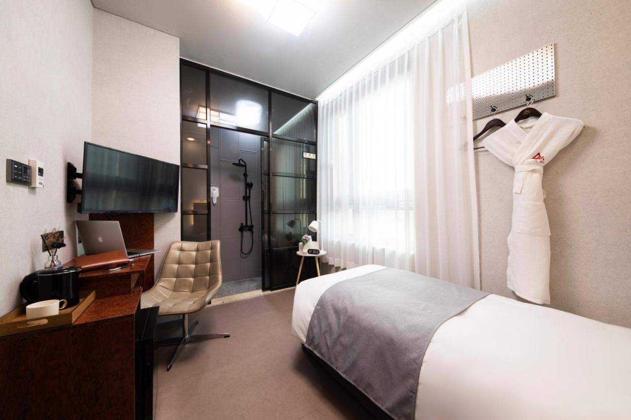 Hotel Dm Seoul Ngoại thất bức ảnh